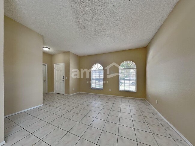 Photo - 451 Sand Ridge Dr