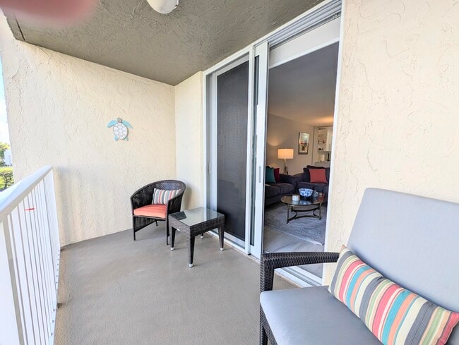 Photo - 2929 S Ocean Blvd Unidad 2010
