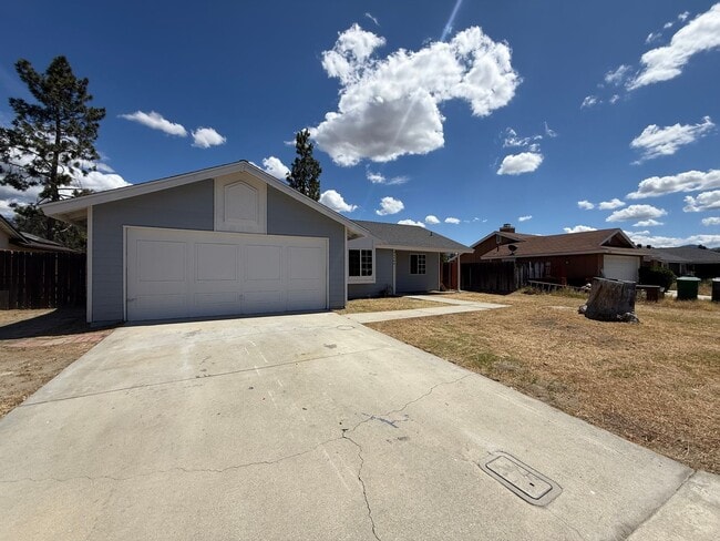 Photo - 4 bedroom 2 bath!