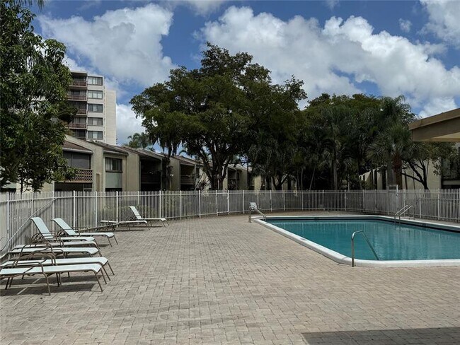 Photo - 4222 Inverrary Blvd Unit 4711