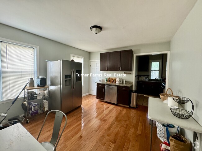 Building Photo - 35 Sudan St Unit 1 Rental