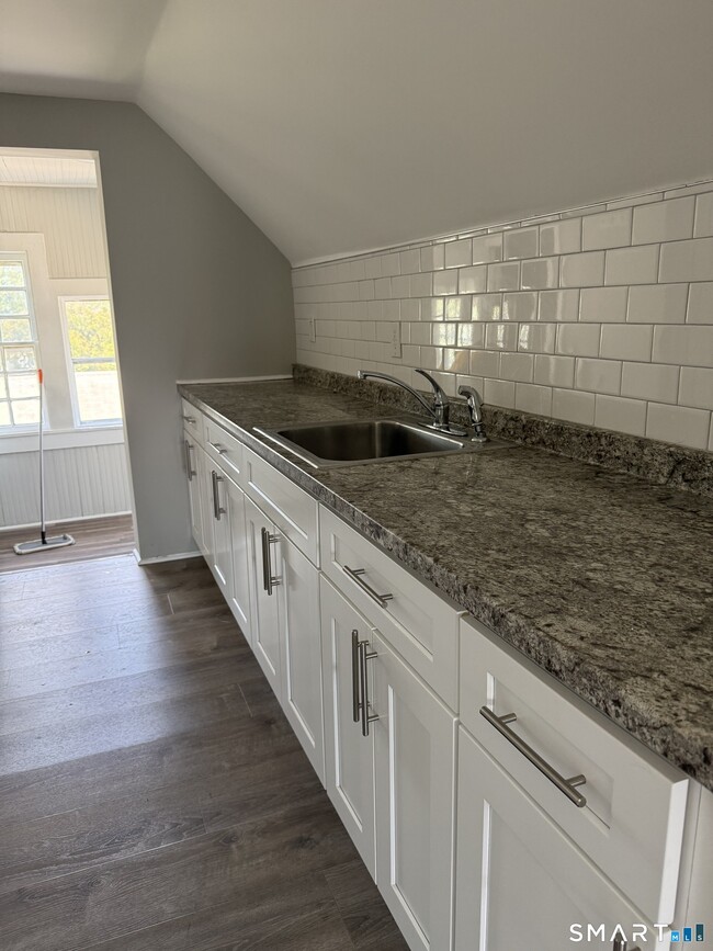 Photo - 1231 Norman St Unit 3