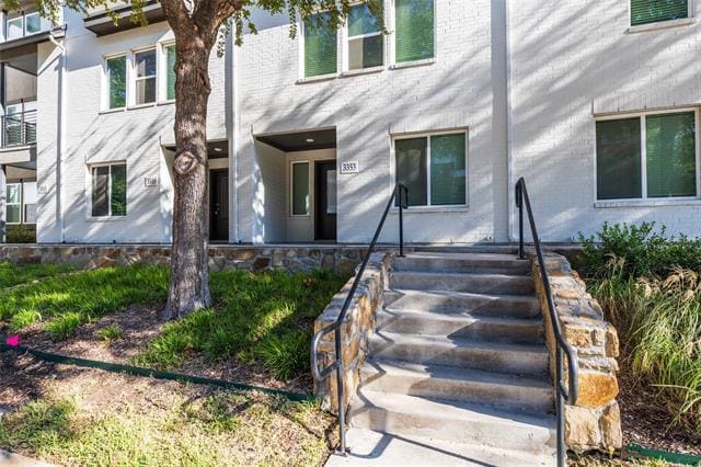 3353 Wynwood Dr