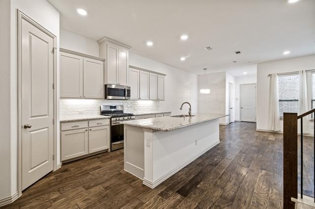 Photo - 4412 Meadow Hawk Dr