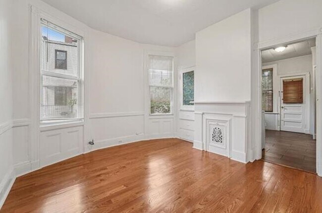 9 Howard Pl