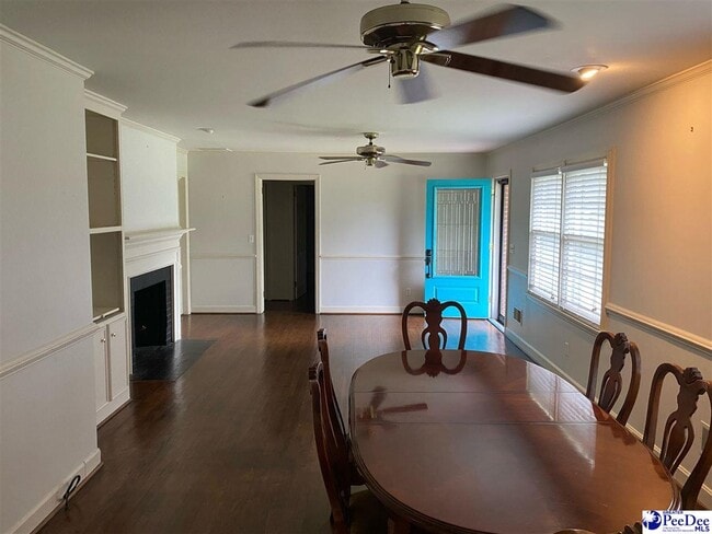 Photo - 2109 Hart Rd