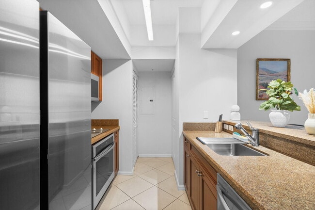 Photo - 347 N New River Dr E Unit 405