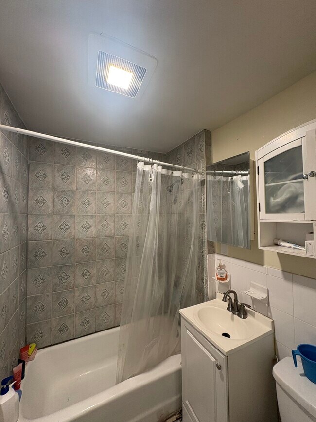 Photo - 239 Tremont St Unit 2