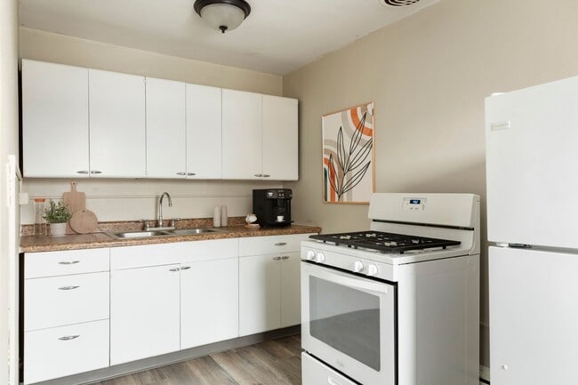 Photo - Cleveland Terrace Apartments