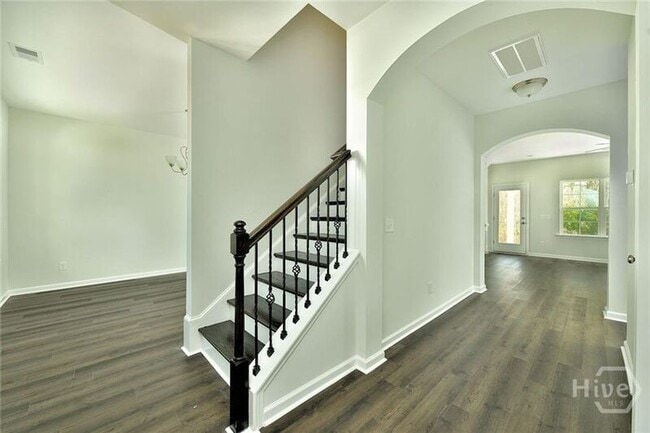 Photo - 293 McCrady Dr