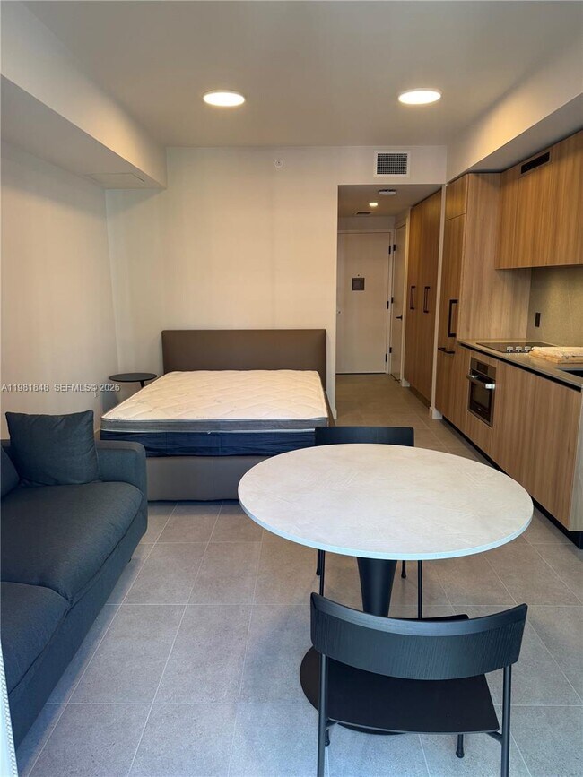 Photo - 121 NE 5th St Unit 912A