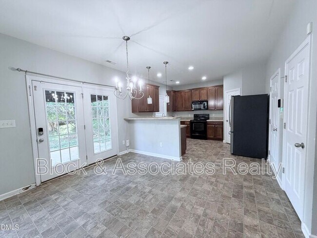 536 Gooseberry Dr
