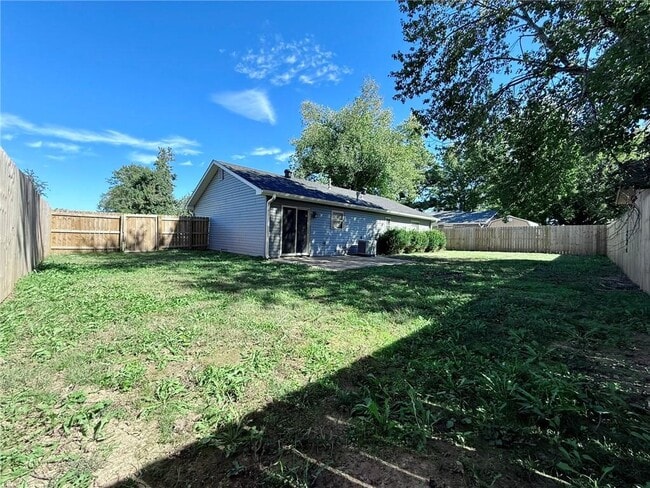 Photo - 2607 Walker St