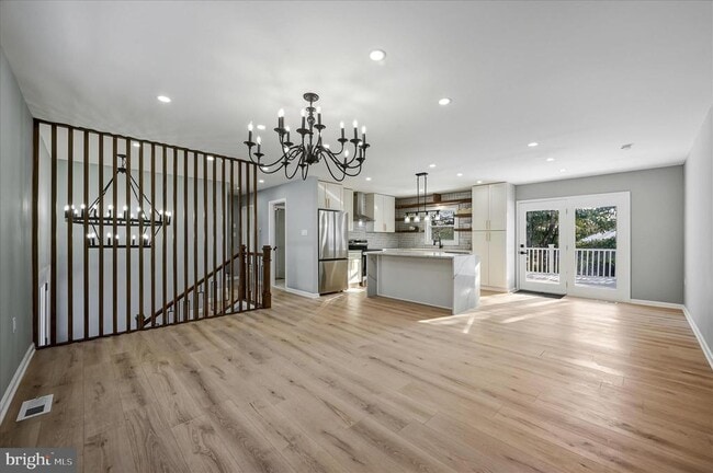 Photo - 110 Elaine Dr