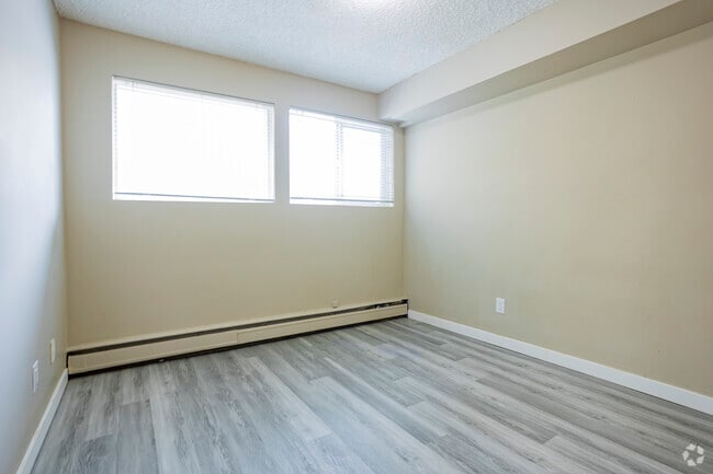 2BR, 1BA - 850SF - Elbow Court