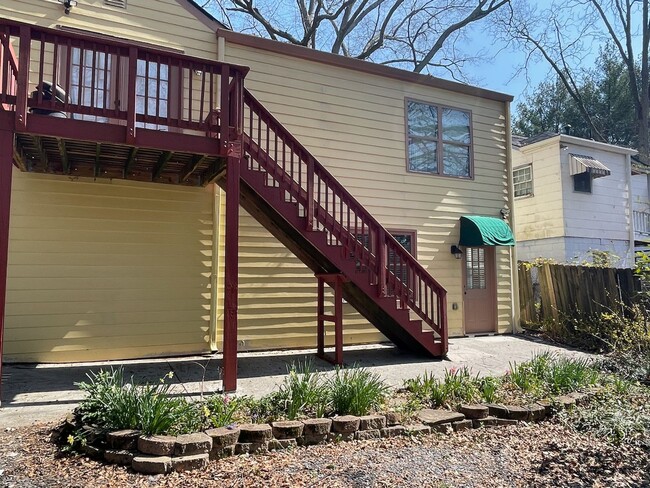 Photo - Private Basement Studio Apartment in Kirkwood.