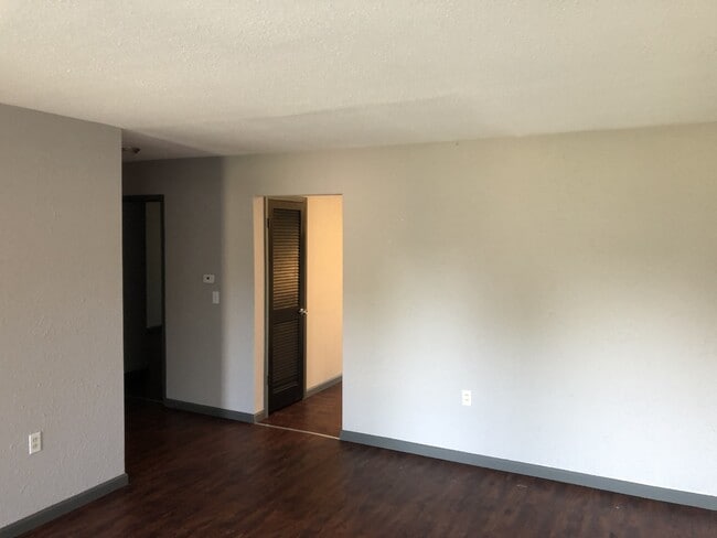 Photo - 2603 Eastview Dr