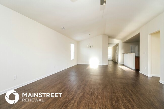 Photo - 2613 Stinger Dr