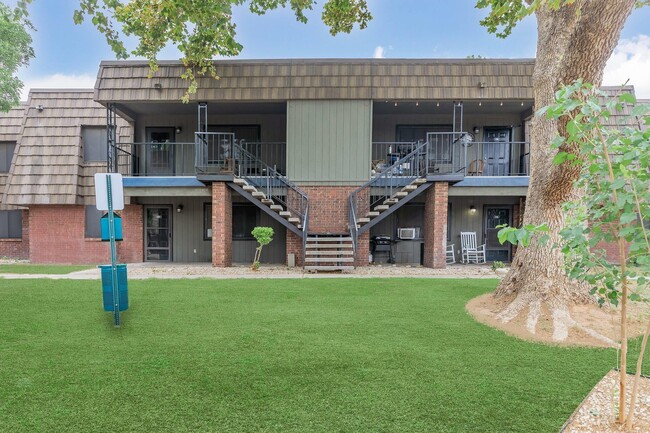 Building Photo - Riverwood Rental