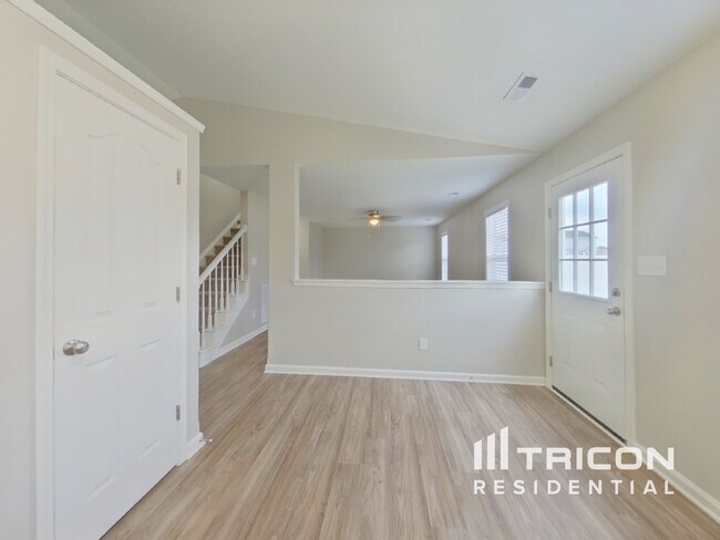 Photo - 1540 Hollow Maple Dr