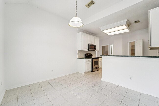 Photo - 14420 Walters Rd Unidad 55