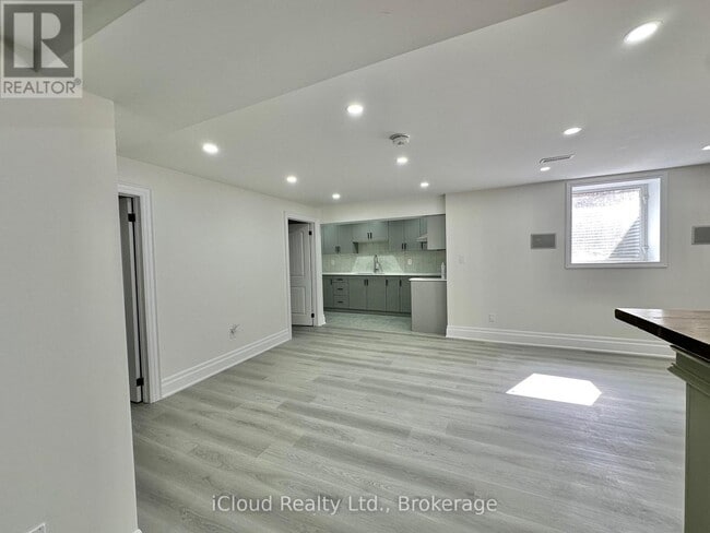 Photo - 704 Santa Maria Blvd