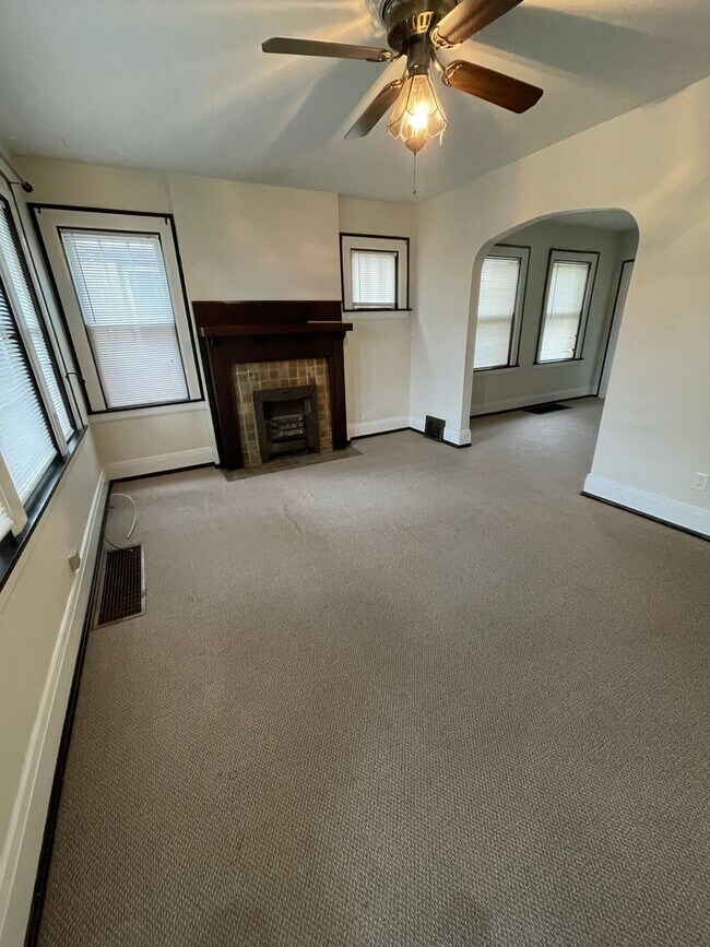 Photo - 1053-1055 W 25th St Unit 1st Floor