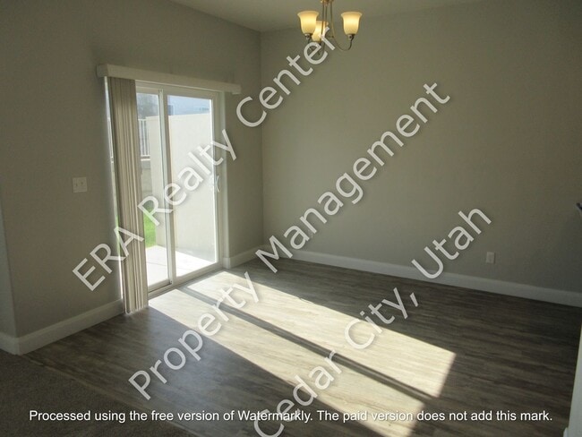 Photo - ** Move-in Discount ** 3 bed 2.5 bath - Newer townhome in the heart of Cedar City