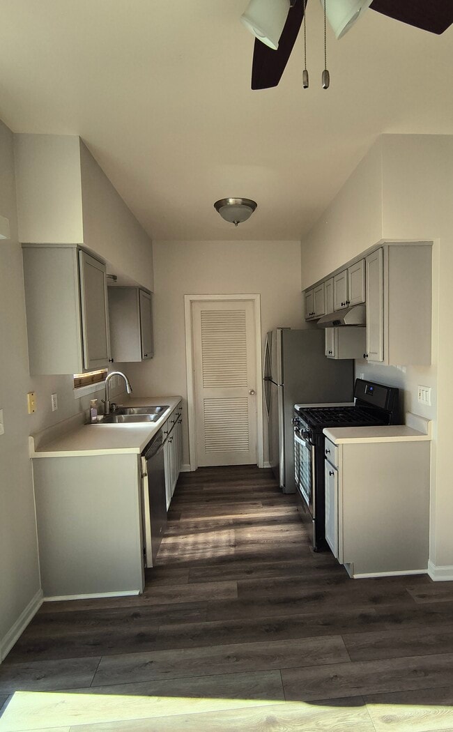 Photo - 22241 W Niagara Trl