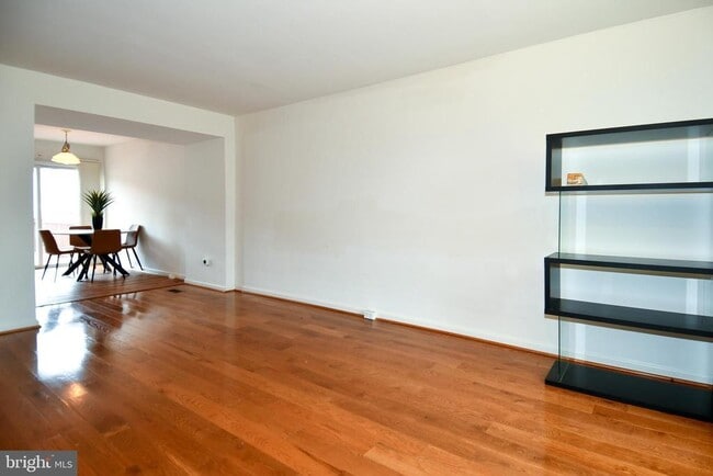 Photo - 6410 Andrew Matthew Terrace