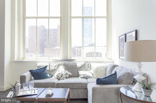 2121-41-2141 Market St Unit 814