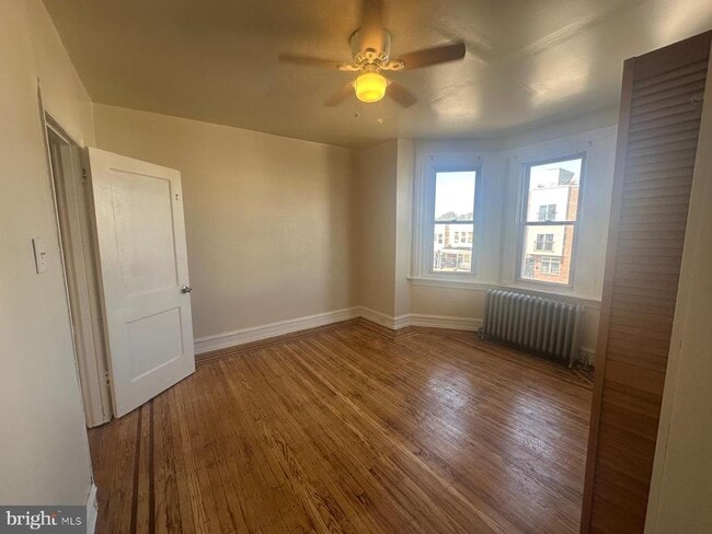 Photo - 5628 Warrington Ave