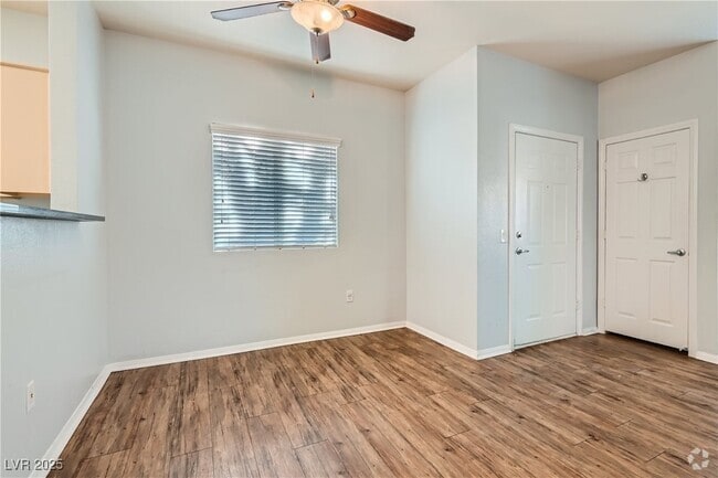 Building Photo - 5250 S Rainbow Blvd Unit 2112 Rental