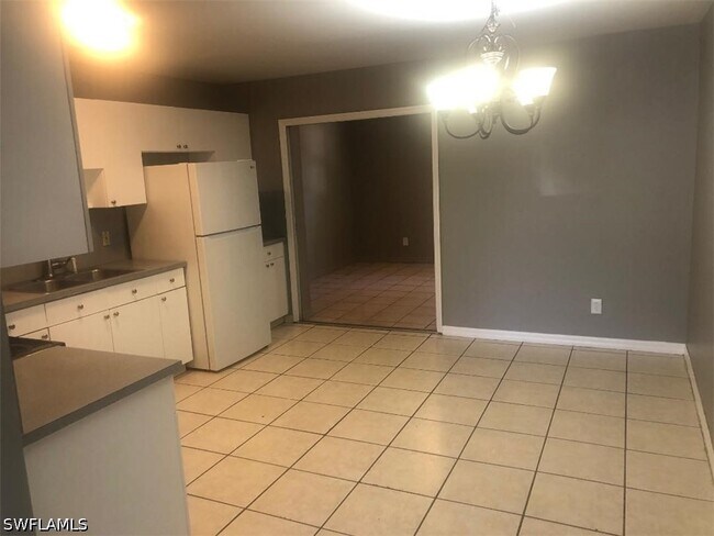 Photo - 2620 Storter Ave