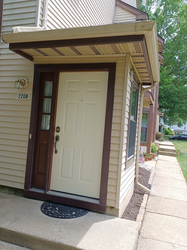 Building Photo - 2208 Clark Ct Unit 2208 Rental