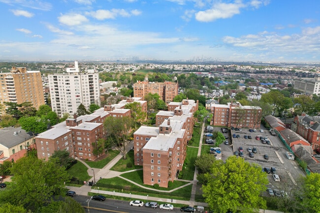 Parkwood Place Apartments