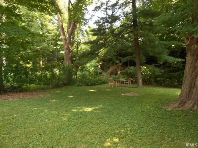 Photo - 215 E 12th St