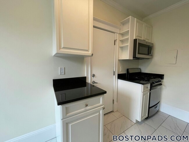 Photo - 26 Chauncy St Unit 12