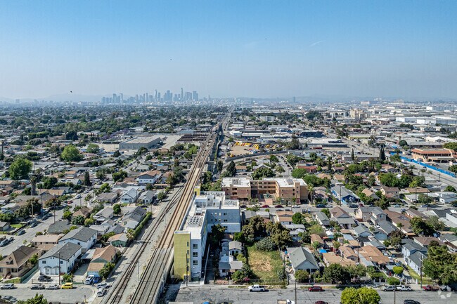 Photo - Aster Apartments