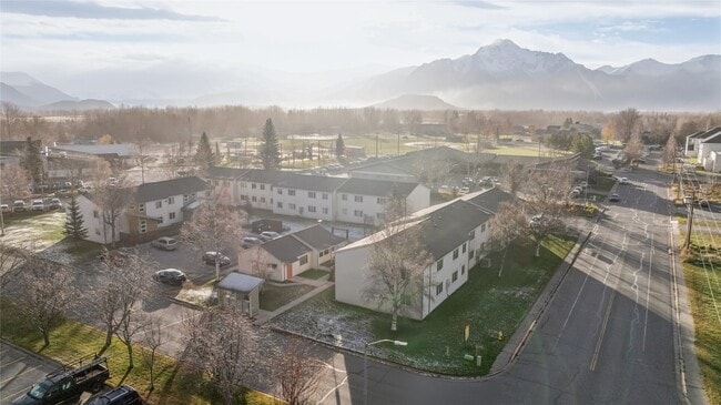 Photo - 424 E Dogwood Ave