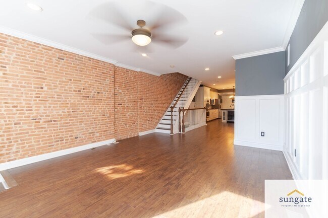 Photo - 3206 Hudson St