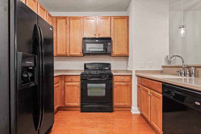 Photo - 75 Maple St Unit 201