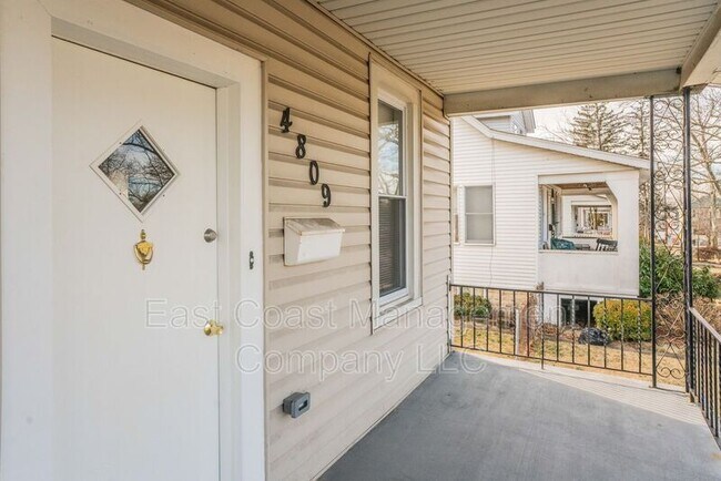 Photo - 4809 Arabia Ave