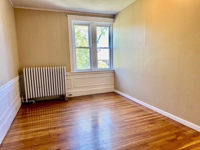 Photo - 74 Egmont St Unit 5