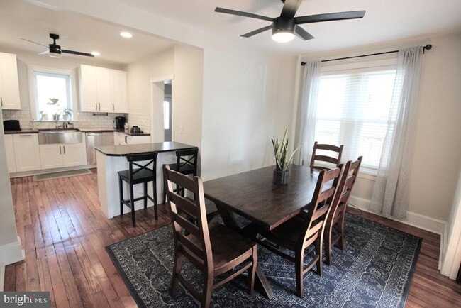 Photo - 141 W Mulberry St