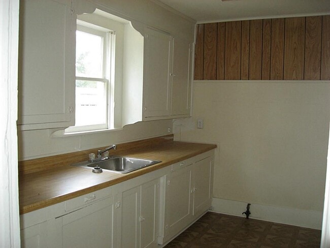 Photo - 13629 Wigginsville Rd
