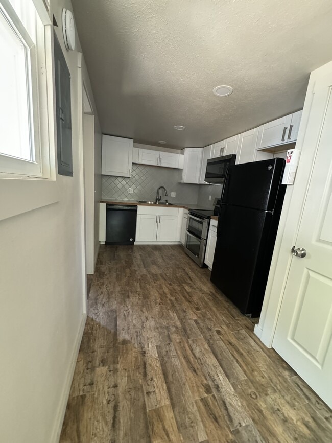 Photo - 1285 E 4th N