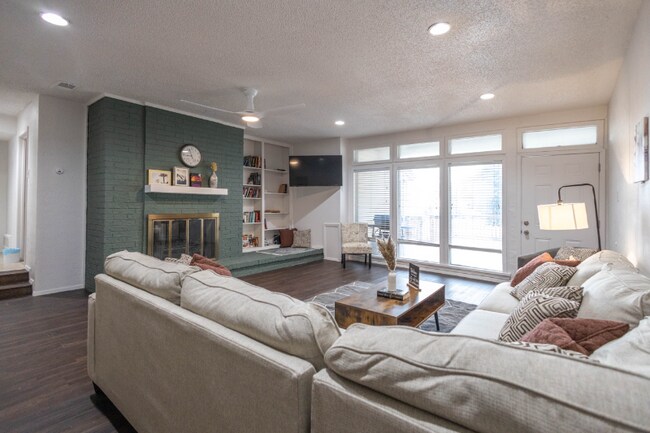 6710 La Costa Dr