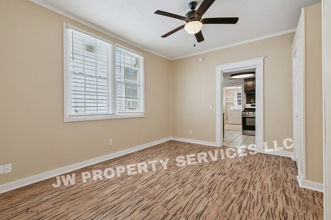 Photo - 916-916 Hagan Ave Unit 916 Hagan Ave