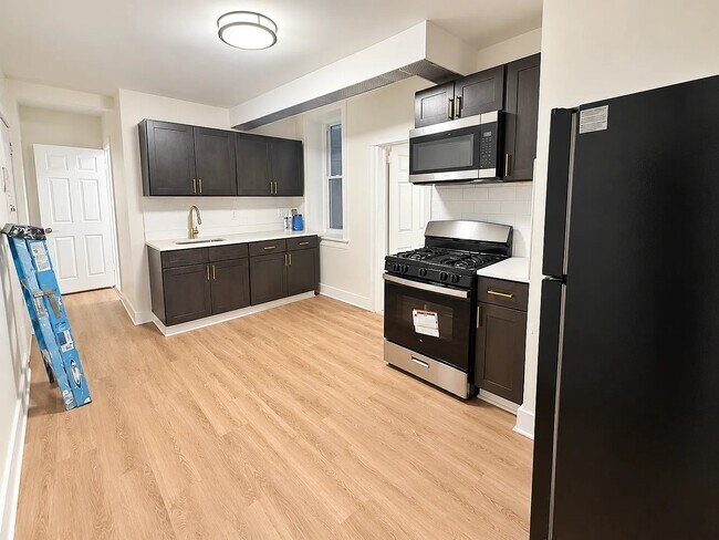 Photo - 160 59th St Unit B100